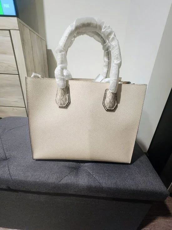 NWT Michael Kors Mercer Large Accordion Tote Cream Leather + MK Logo Sides - Picture 3 of 5